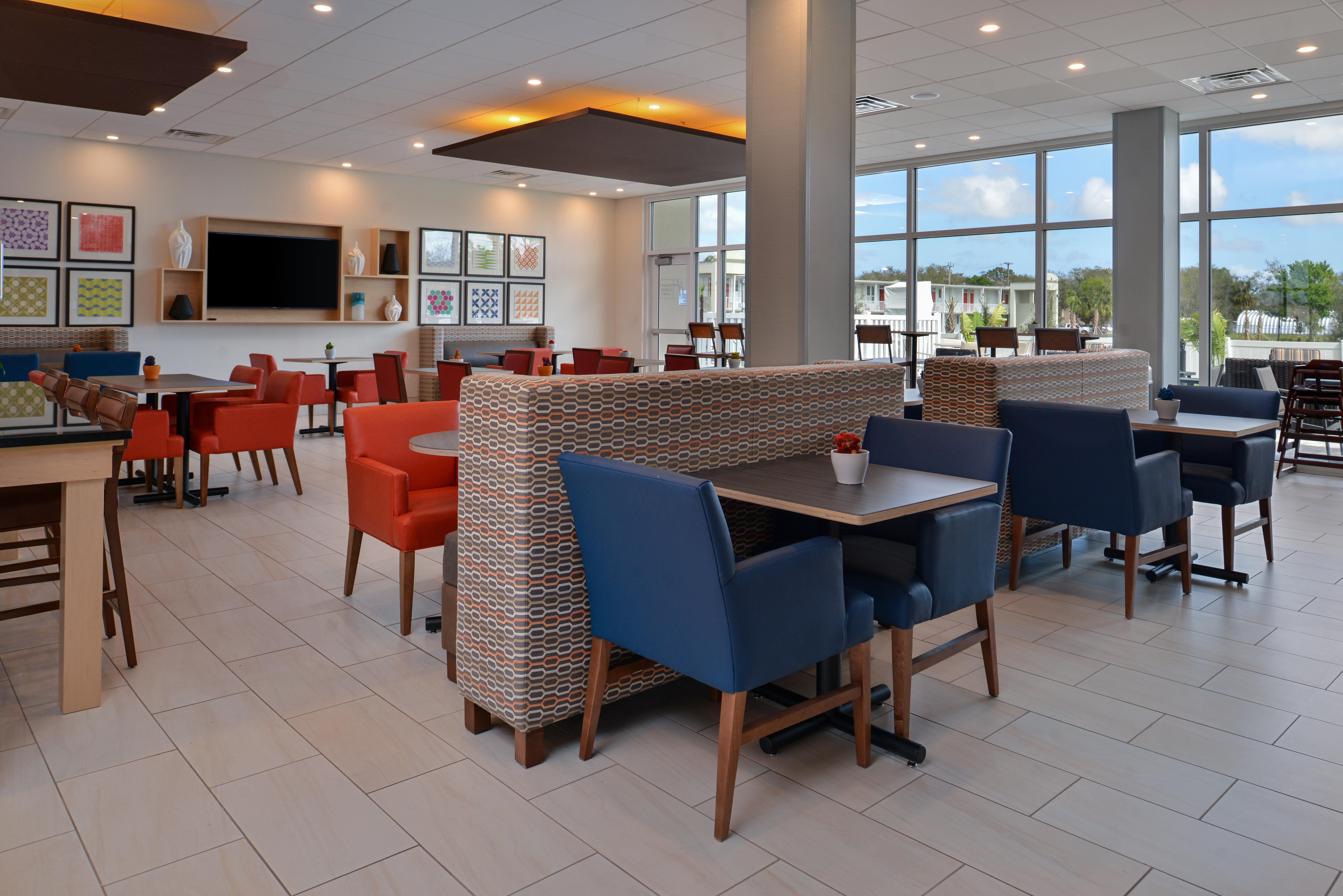 Holiday Inn Express Melbourne West By Ihg West Melbourne Екстер'єр фото