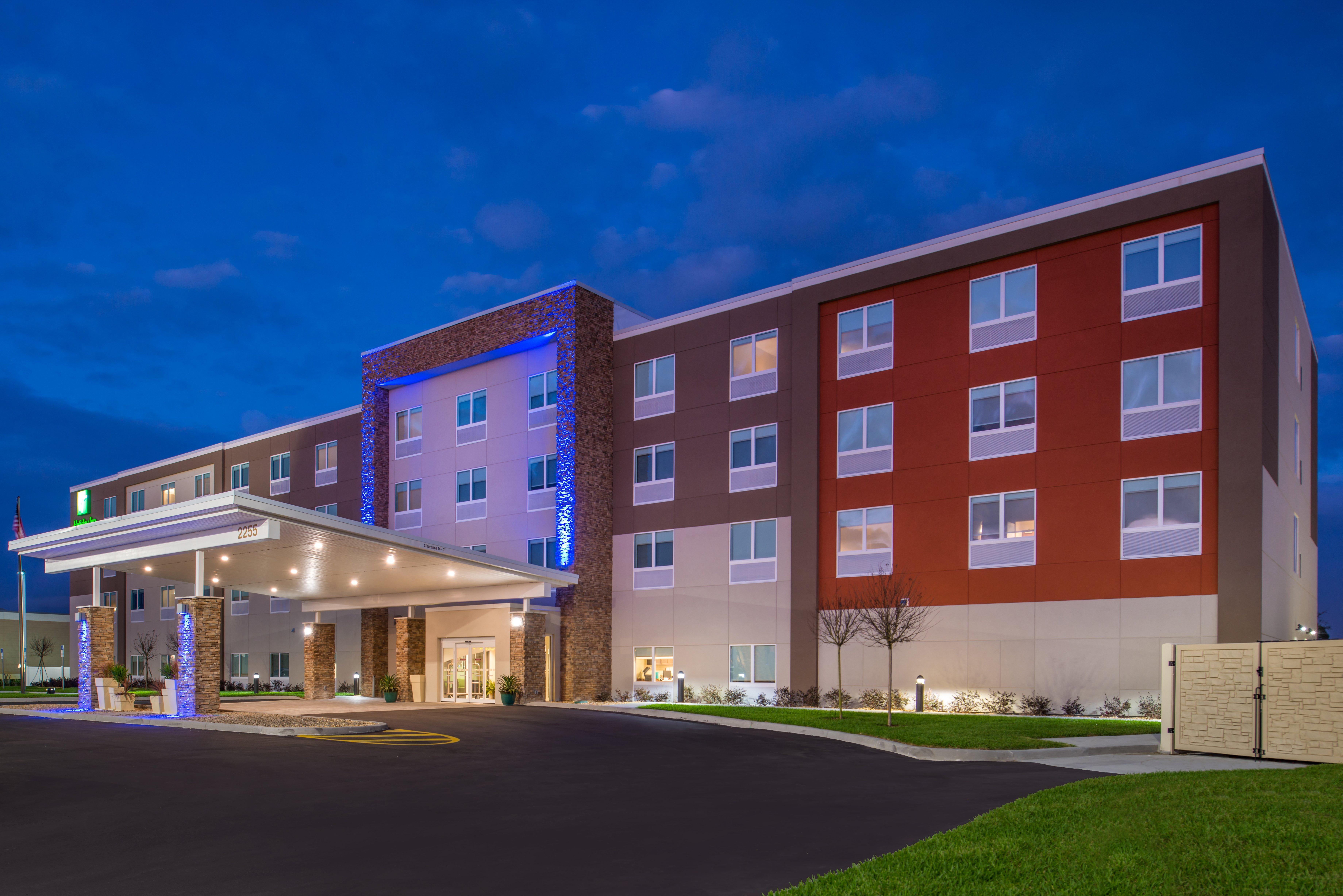 Holiday Inn Express Melbourne West By Ihg West Melbourne Екстер'єр фото