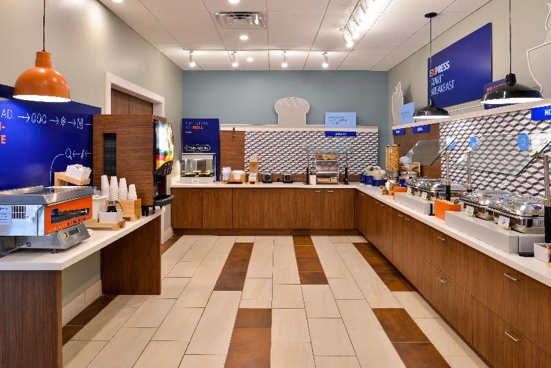 Holiday Inn Express Melbourne West By Ihg West Melbourne Екстер'єр фото